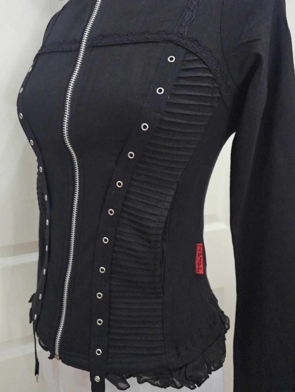 Vintage Y2K Punk Goth Hot Topic Tripp NYC Grommet Zip Black Silver Hoodie Top S - Picture 8 of 11